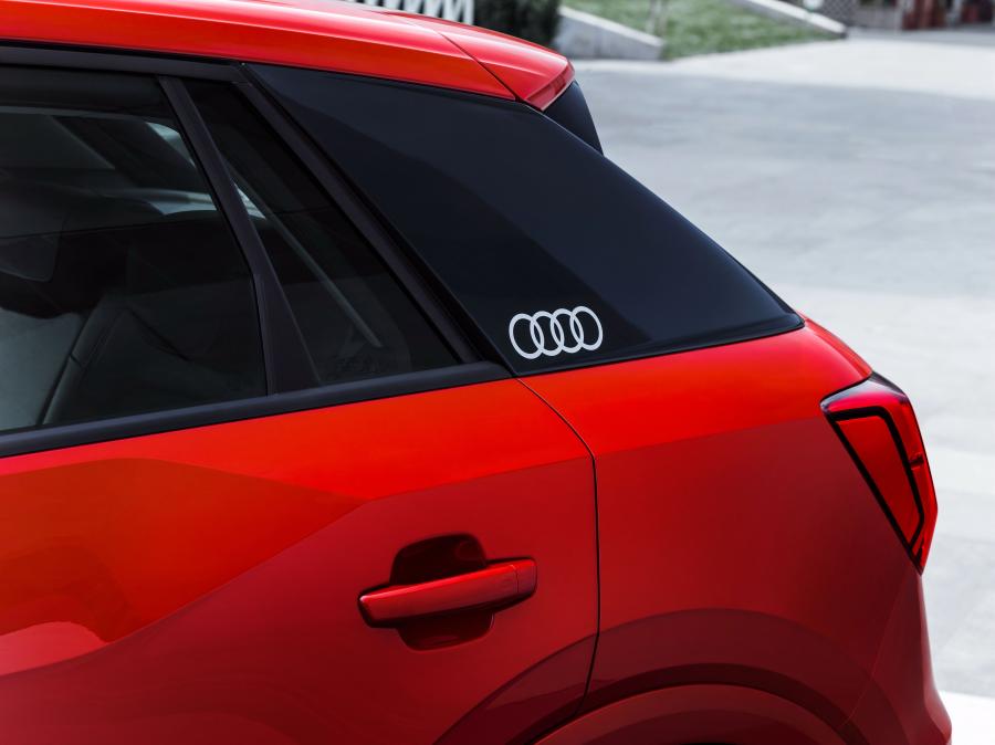 Детали экстерьера Audi Q2 L 35 TFSI Quattro 2018 года  (CN) (фото 16 из 40)